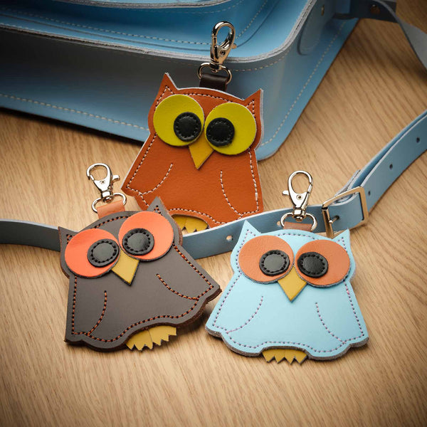 Owl bag charm - Limpet - Shell Blue