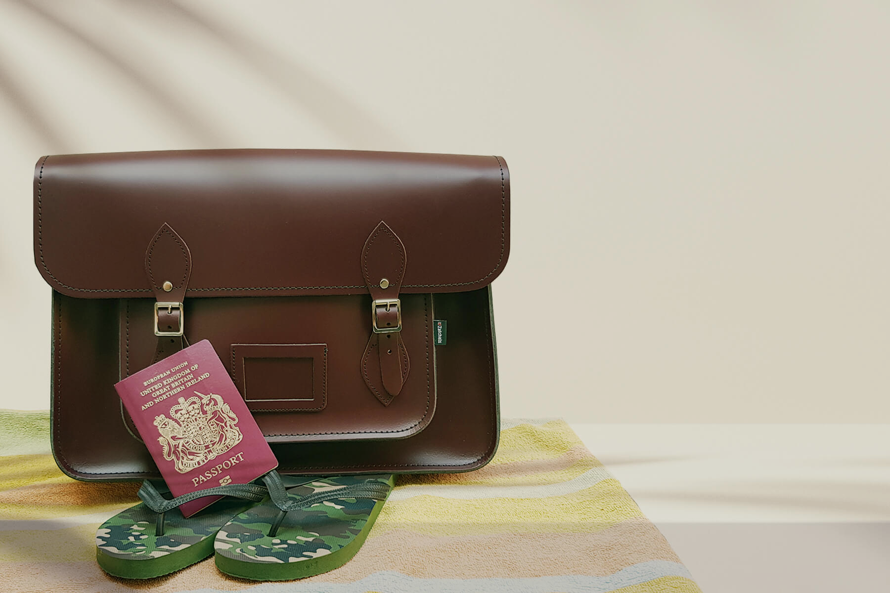How To Pack A Hand Luggage Handbag For A Summer Getaway